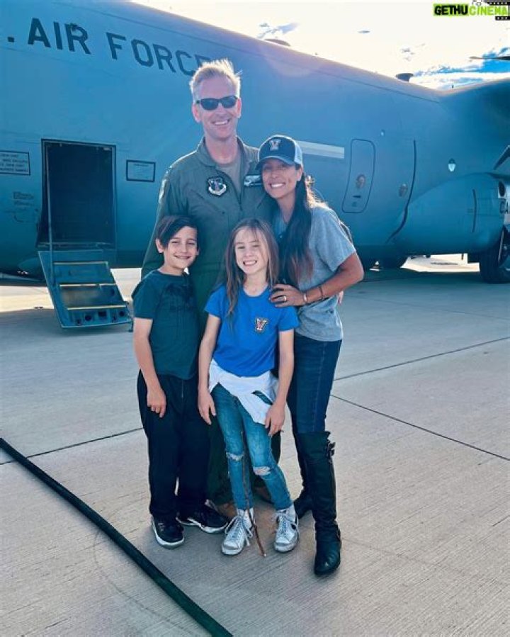 Leeann Tweeden Biography, Age, Height, Husband, Net Worth, Family