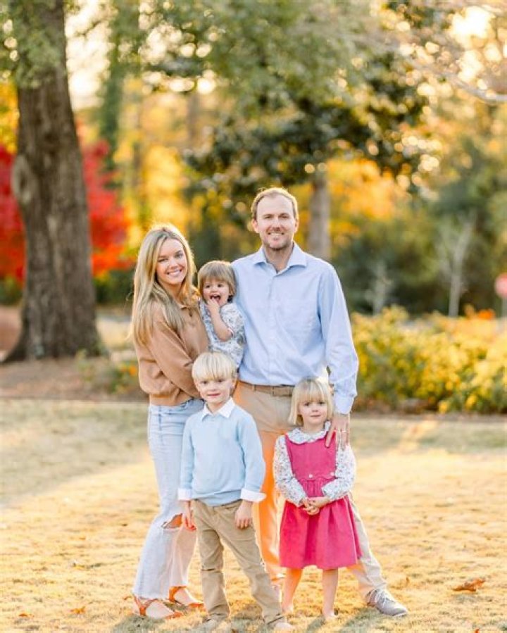 Russell Henley Biography, Age, Height, Wife, Net Worth, Family